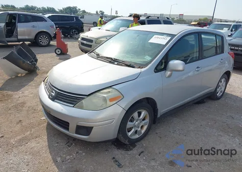 2009 Nissan Versa 1.8Sl z USA, uszkodzony, nr VIN 3N1BC13E49L357004